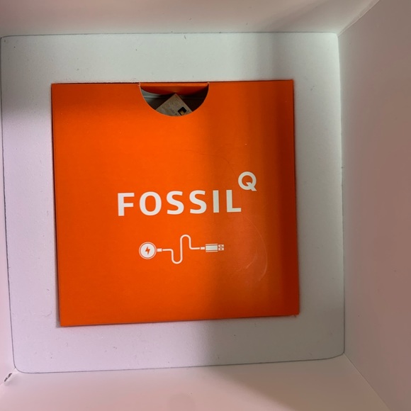 Fossil QVenture Gen3 SmartWatch-Gold/Link Bracelet - Picture 4 of 9